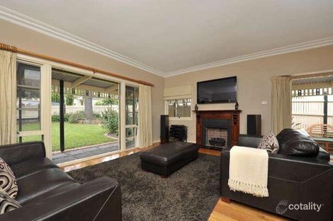 Property photo of 33 Clifton Street Balwyn North VIC 3104