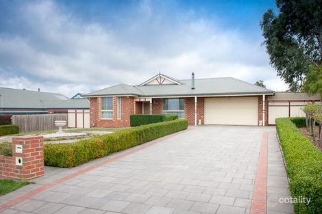 8 Jacksons Creek Way, Gisborne, VIC 3437