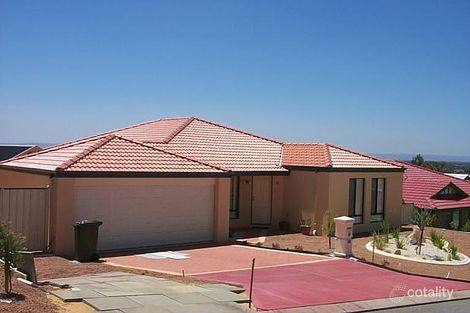 18 Doherty Hts, Parmelia, WA 6167