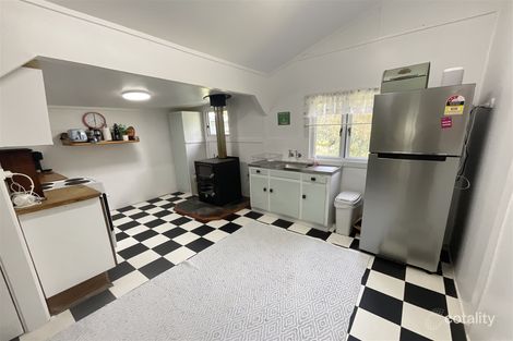 Property photo of 18 Hathaway Street Benarkin QLD 4314