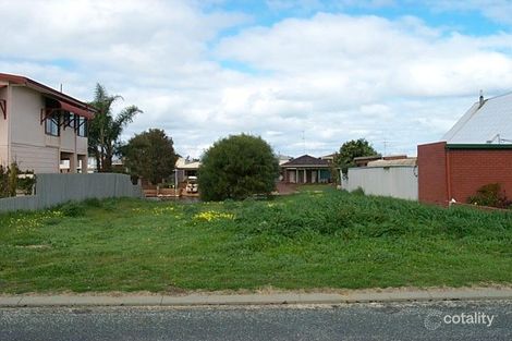 Property photo of 16 Tanderra Place South Yunderup WA 6208
