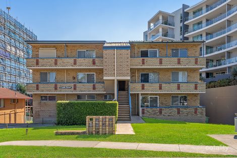 Property photo of 2/13-15 Marine Parade Redcliffe QLD 4020
