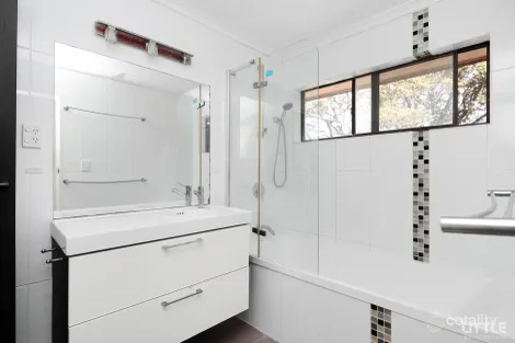 Property photo of 39 Rinora Street Corinda QLD 4075