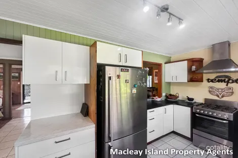 Property photo of 4 Wanda Street Macleay Island QLD 4184