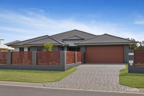 15 Palmer Pl, Sinnamon Park, QLD 4073