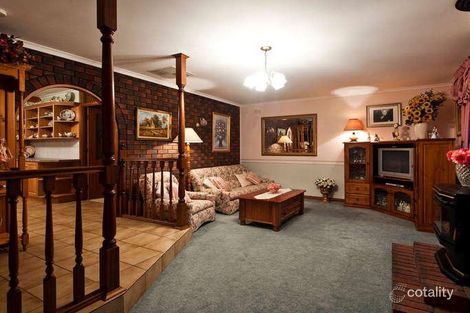 Property photo of 17 Vine Crescent Happy Valley SA 5159