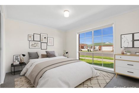 Property photo of 40 Paramount Crescent St Albans Park VIC 3219