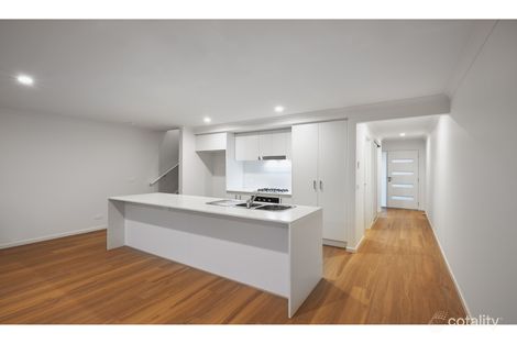 Property photo of 10 Stroll Lane Fraser Rise VIC 3336