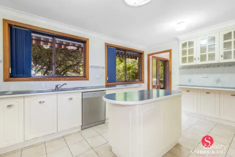 Property photo of 1 Ferguson Avenue Hazelbrook NSW 2779