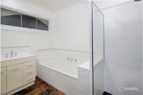 Property photo of 1 Deanswood Drive Somerville VIC 3912