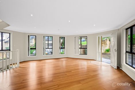 Property photo of 1/5 Figtree Crescent Figtree NSW 2525