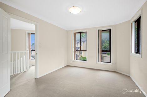 Property photo of 1/5 Figtree Crescent Figtree NSW 2525