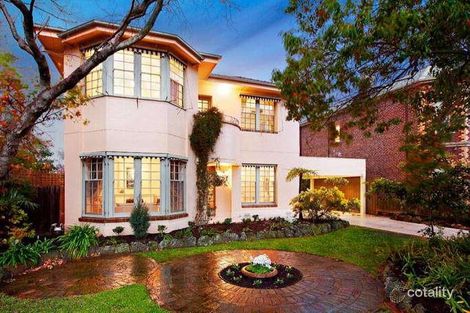 9 Gladstone Pde, Elsternwick, VIC 3185