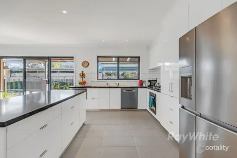 Property photo of 10 Queen Street Rochester VIC 3561