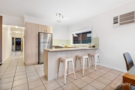 Property photo of 53 Kyneton Circuit Caroline Springs VIC 3023