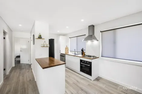 Property photo of 2 Clare Crescent Berkeley Vale NSW 2261