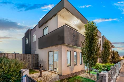 Property photo of 18 Errol Boulevard Mickleham VIC 3064