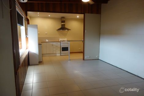 14a Lincoln Cres, Pooraka, SA 5095