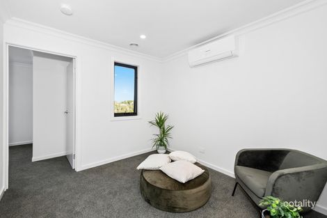 Property photo of 81 Billy Buttons Drive Narre Warren VIC 3805
