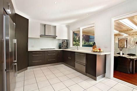 Property photo of 11 Jacaranda Avenue Bradbury NSW 2560