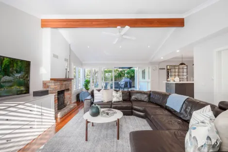 Property photo of 2 Worcester Place Turramurra NSW 2074