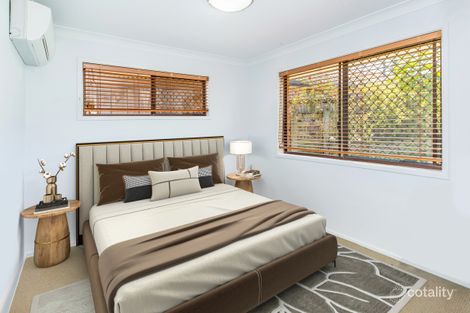 25 Terrigal Cres, Southport, QLD 4215