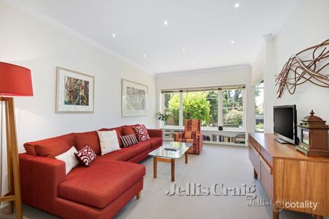 Property photo of 13 Comas Grove Ashburton VIC 3147