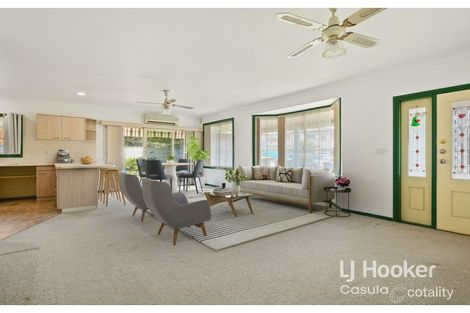 Property photo of 16 Fernleaf Court Wattle Grove NSW 2173