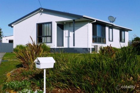 13 Rees St, Wynyard, TAS 7325