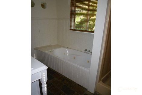 Property photo of 21 Moani Street Eleebana NSW 2282