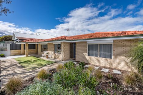 Property photo of 2 Yuna Rise Ocean Reef WA 6027
