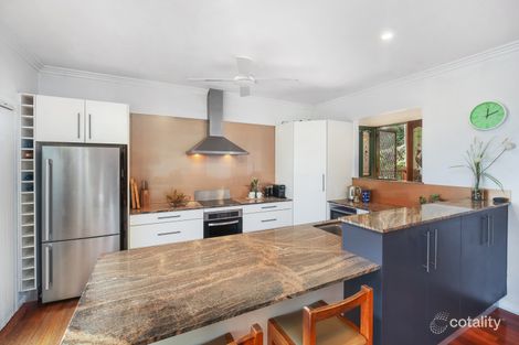 Property photo of 5 Omaru Close Green Point NSW 2251