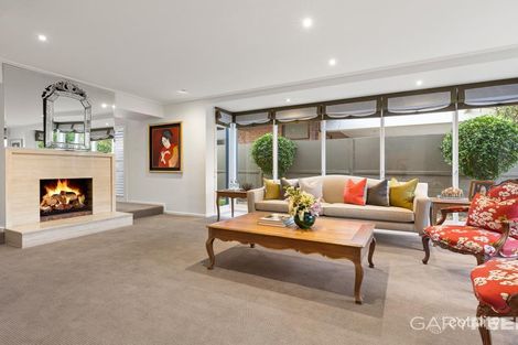 Property photo of 21 Kent Grove Caulfield North VIC 3161
