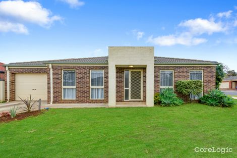 Property photo of 1/2 Whitfield Court Truganina VIC 3029