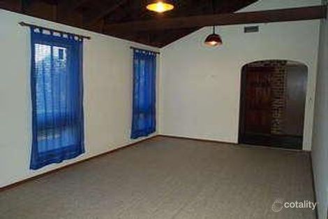 Property photo of 18 Macintyre Crescent Ruse NSW 2560