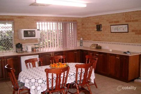 Property photo of 4 Fowler Place Seville Grove WA 6112