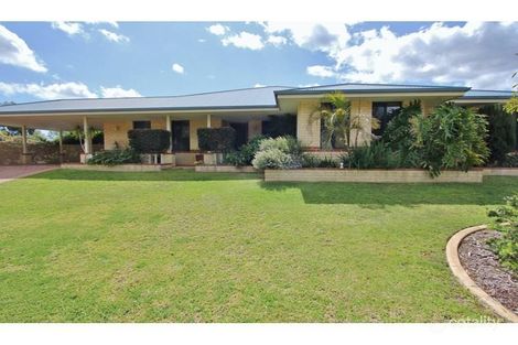 Property photo of 33 Waterside Pass Byford WA 6122