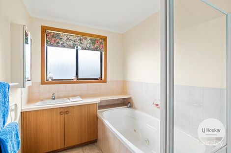 Property photo of 14 Fairway Drive Kingston TAS 7050