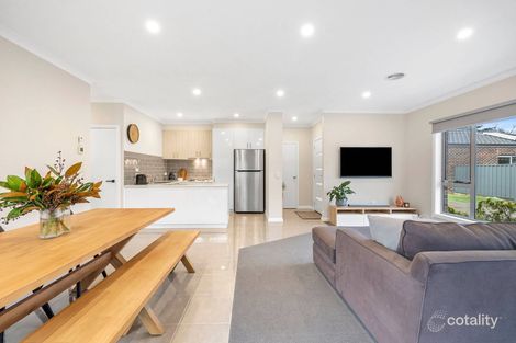 Property photo of 2 Gum View Close Brown Hill VIC 3350