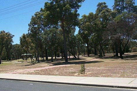 11 Steerforth Dr, Coodanup, WA 6210