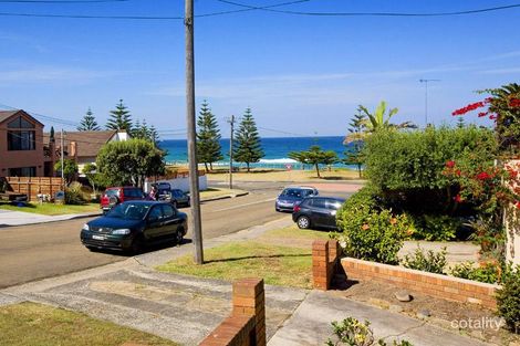 Property photo of 4 Gardere Avenue Curl Curl NSW 2096