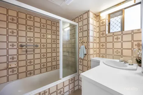 Property photo of 3/14 Warne Terrace Kings Beach QLD 4551