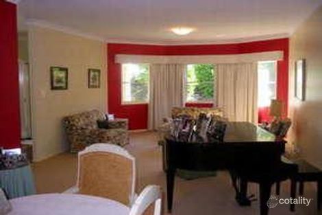 Property photo of 11 Summerfield Place Kenmore QLD 4069