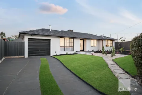 Property photo of 9 Bladen Place Gladstone Park VIC 3043