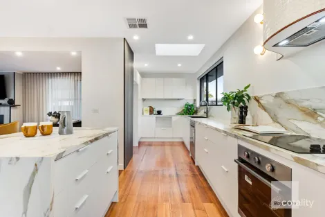 Property photo of 9 Bladen Place Gladstone Park VIC 3043