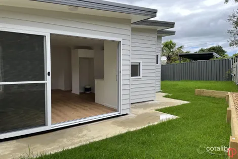 2 Leonard St, Bomaderry, NSW 2541