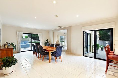 Property photo of 6 Silflay Court Warranwood VIC 3134