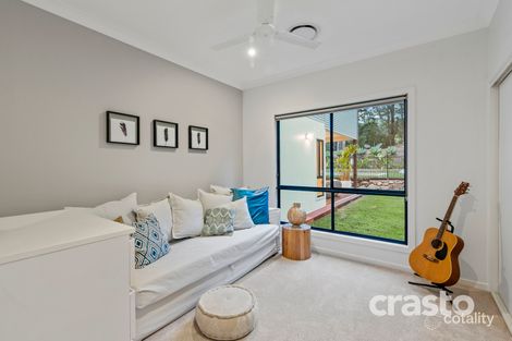 Property photo of 29 Friarbird Crescent Bonogin QLD 4213
