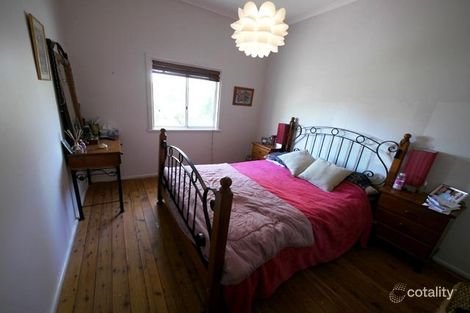 Property photo of 32 The Crescent Queanbeyan NSW 2620