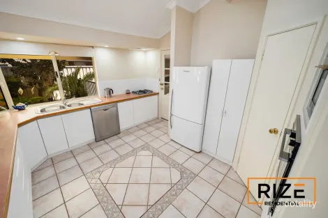 Property photo of 46 Amberley Way Pearsall WA 6065